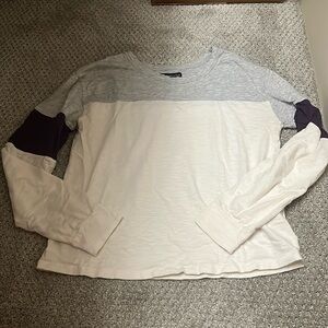 Abercrombie & Fitch Small Woman’s Long sleeve shirt